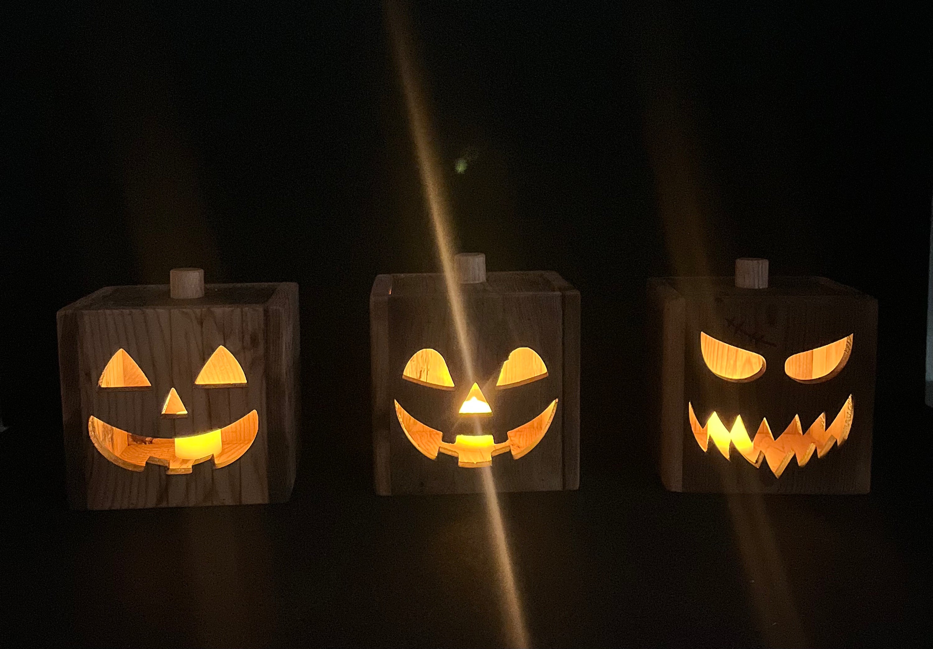 Cedar Pumpkin Lantern with Glow – Artisan Handcrafted Fall Décor, Heirloom Autumn Accent